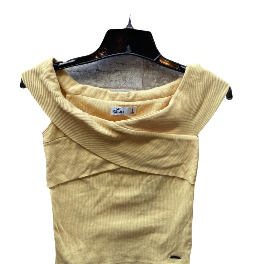 ❤️ HOLLISTER YELLOW RIBBED OFF THE SHOULDER TOP SIZE SMALL